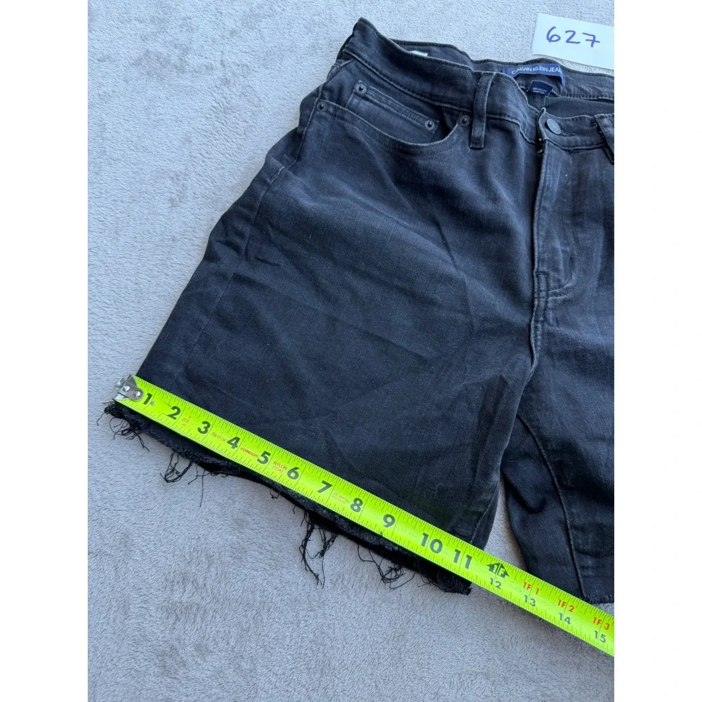 Calvin Klein Jeans Shorts Womens 10 Black Raw Hem High Rise Denim